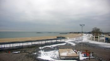 Weather camera view of Ocean Beach Park.