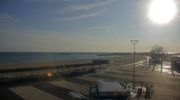 Weather camera view of Ocean Beach Park.