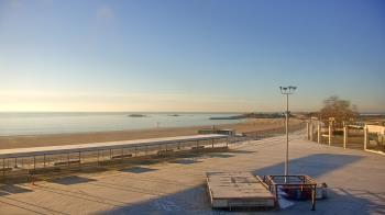 Weather camera view of Ocean Beach Park.