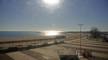 Weather camera view of Ocean Beach Park.