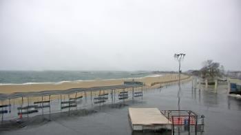 Weather camera view of Ocean Beach Park.
