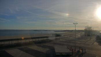 Weather camera view of Ocean Beach Park.