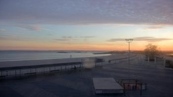Weather camera view of Ocean Beach Park.