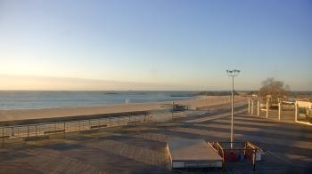 Weather camera view of Ocean Beach Park.