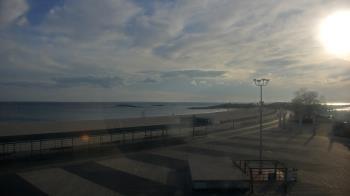 Weather camera view of Ocean Beach Park.