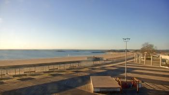 Weather camera view of Ocean Beach Park.