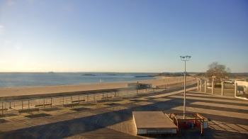 Weather camera view of Ocean Beach Park.