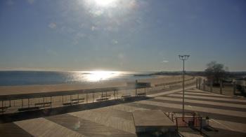 Weather camera view of Ocean Beach Park.