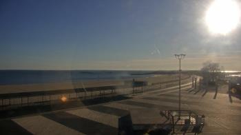 Weather camera view of Ocean Beach Park.