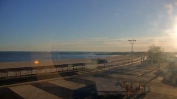 Weather camera view of Ocean Beach Park.