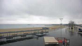 Weather camera view of Ocean Beach Park.