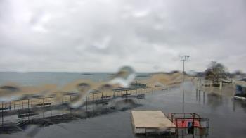 Weather camera view of Ocean Beach Park.