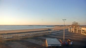 Weather camera view of Ocean Beach Park.