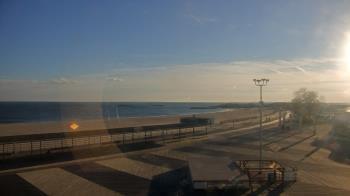 Weather camera view of Ocean Beach Park.