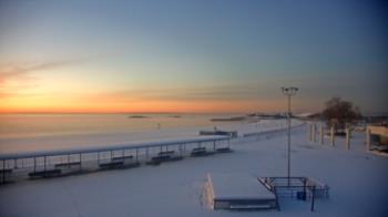 Weather camera view of Ocean Beach Park.