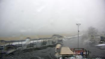 Weather camera view of Ocean Beach Park.