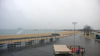 Weather camera view of Ocean Beach Park.