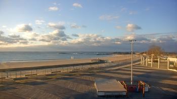 Weather camera view of Ocean Beach Park.