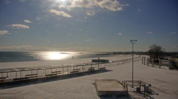 Weather camera view of Ocean Beach Park.