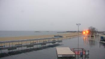 Weather camera view of Ocean Beach Park.