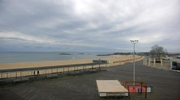 Weather camera view of Ocean Beach Park.