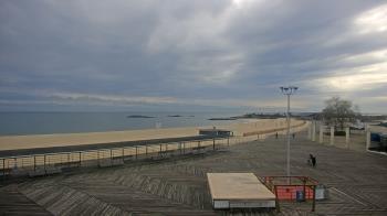 Weather camera view of Ocean Beach Park.