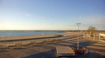 Weather camera view of Ocean Beach Park.