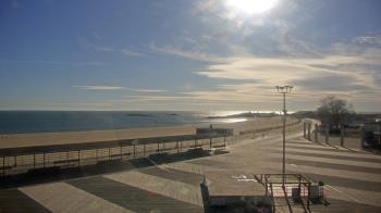 Weather camera view of Ocean Beach Park.