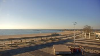 Weather camera view of Ocean Beach Park.