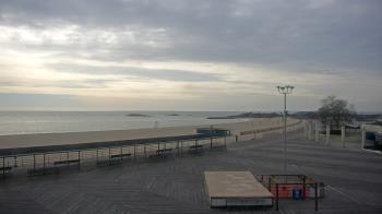 Weather camera view of Ocean Beach Park.