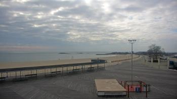 Weather camera view of Ocean Beach Park.