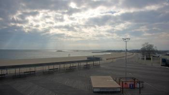 Weather camera view of Ocean Beach Park.