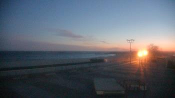 Weather camera view of Ocean Beach Park.