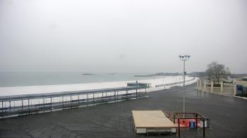 Weather camera view of Ocean Beach Park.