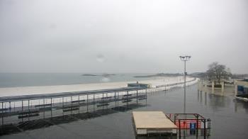 Weather camera view of Ocean Beach Park.