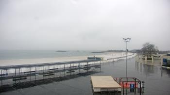 Weather camera view of Ocean Beach Park.