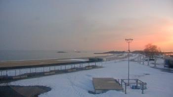 Weather camera view of Ocean Beach Park.