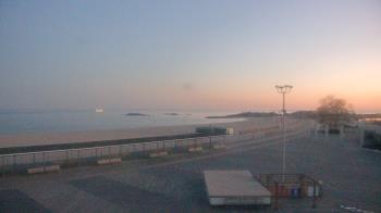 Weather camera view of Ocean Beach Park.