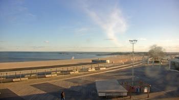 Weather camera view of Ocean Beach Park.