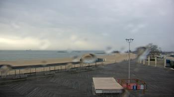 Weather camera view of Ocean Beach Park.