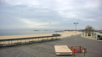 Weather camera view of Ocean Beach Park.