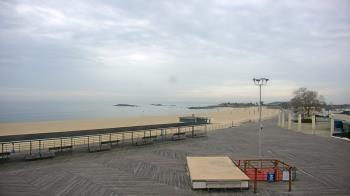 Weather camera view of Ocean Beach Park.