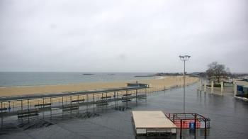 Weather camera view of Ocean Beach Park.