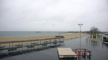 Weather camera view of Ocean Beach Park.