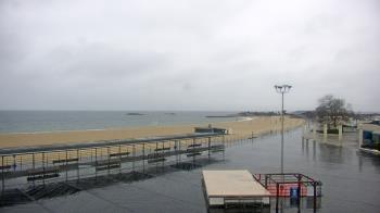 Weather camera view of Ocean Beach Park.