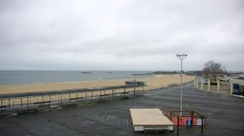 Weather camera view of Ocean Beach Park.