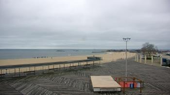 Weather camera view of Ocean Beach Park.