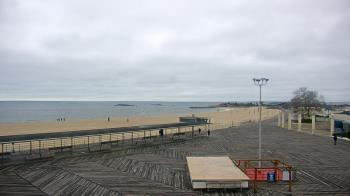 Weather camera view of Ocean Beach Park.