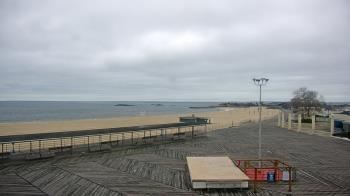 Weather camera view of Ocean Beach Park.