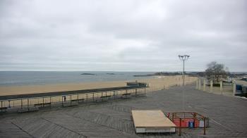 Weather camera view of Ocean Beach Park.